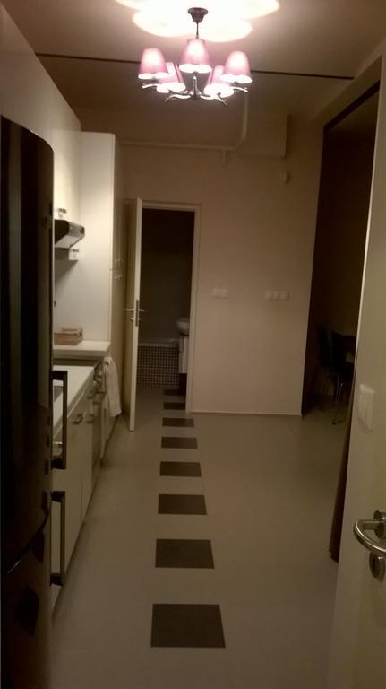 Lucas Apartment - Self Check-In Bratislava Esterno foto